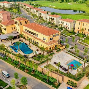 Wyndham Sky Lake Resort And Villas
